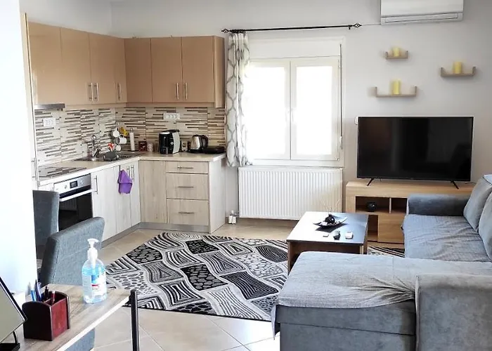 Spiros - Full Renovated House 2022 *
